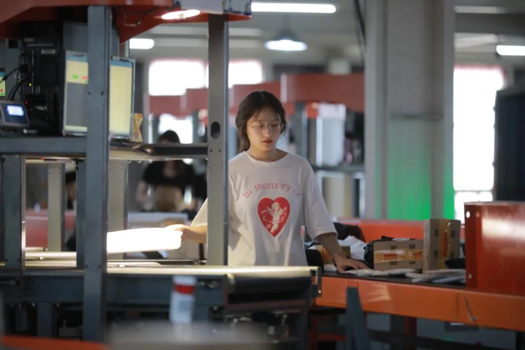 智能分拣系统.jpg